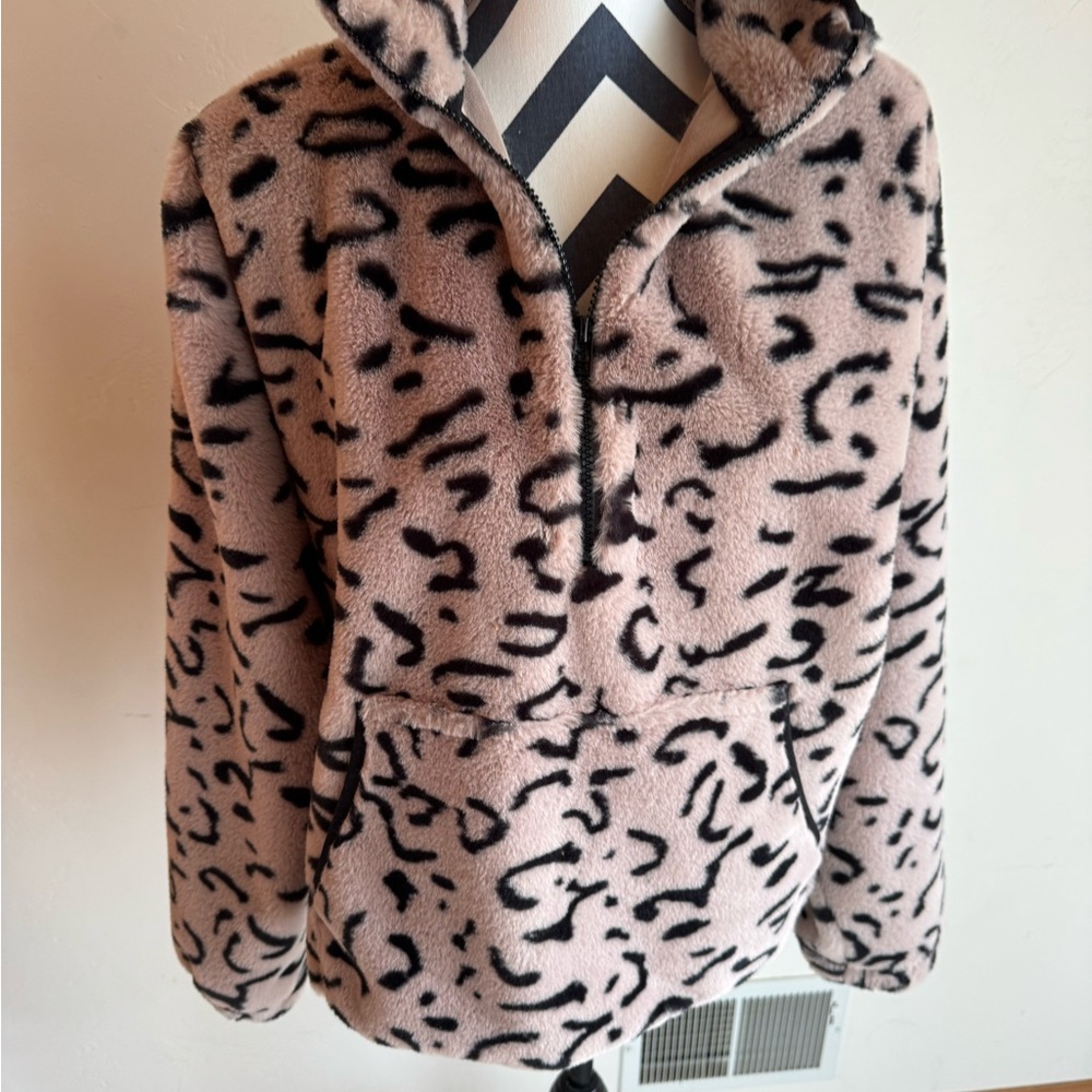 BKE Tan and Brown Fleece Jacket